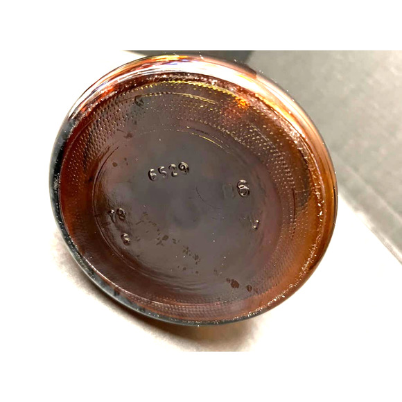 Vintage 1978 Mrs Buttersworth's Amber Glass Syrup Bottle w/Lid - Picture 7 of 7